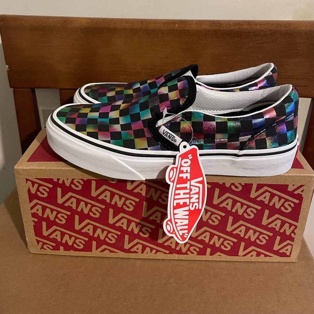 Vans BRAND NEW limited metallic rainbow girls sz 2.5. - Picture 1 of 1